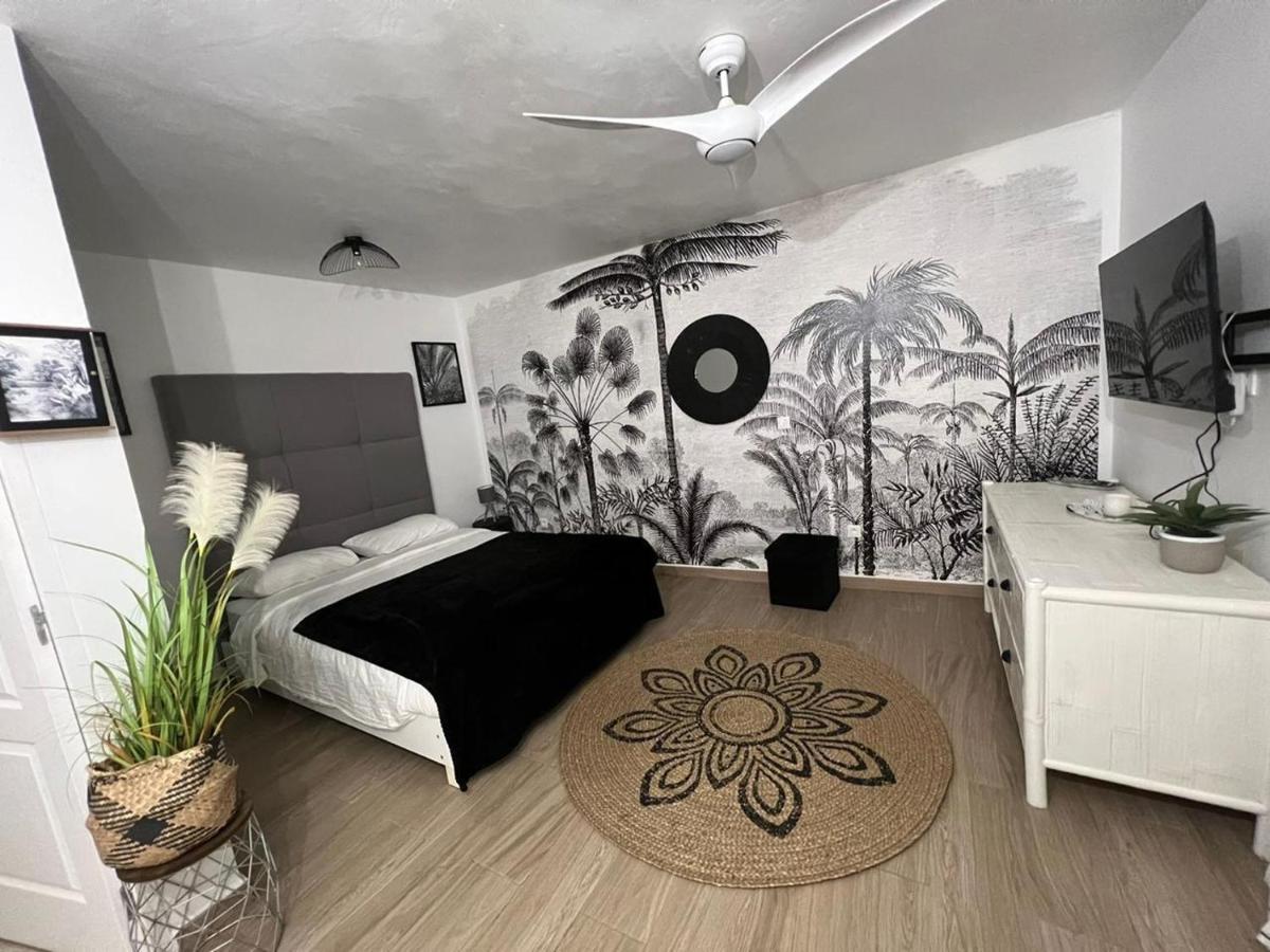 Over The Hill Residence La Savane Buitenkant foto